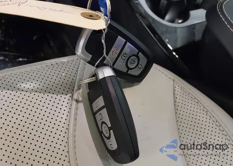 2021 Ford Mustang Mach-E Premium z USA, uszkodzony, nr VIN 3FMTK3SU3MMA28480